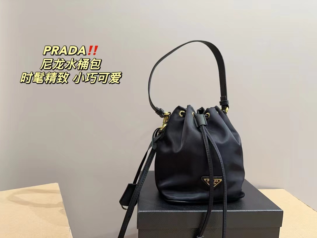 詳細な写真と価格については私に連絡してください。