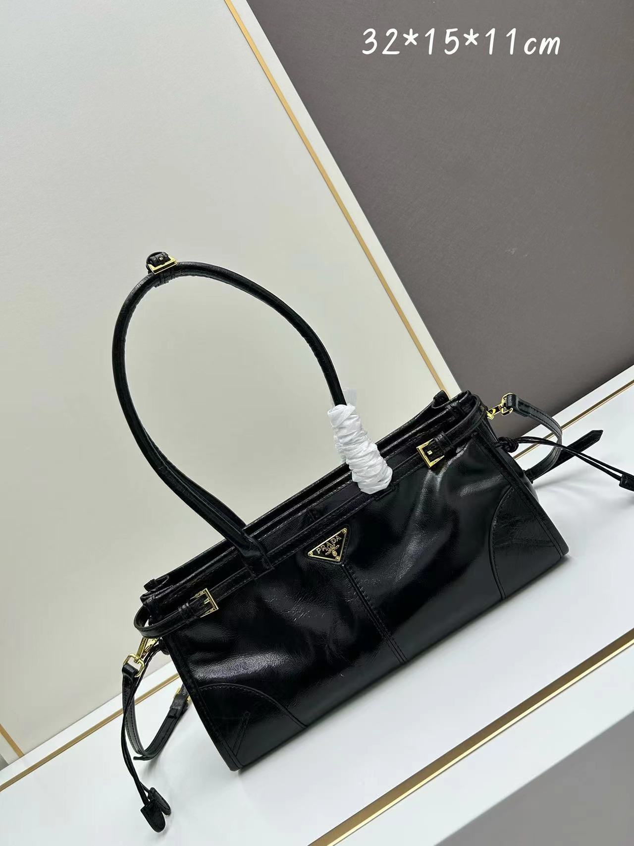 詳細な写真と価格については私に連絡してください。