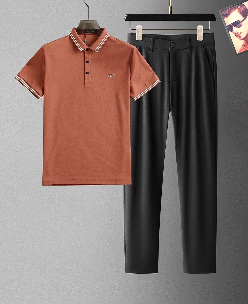 詳細な写真と価格については私に連絡してください。