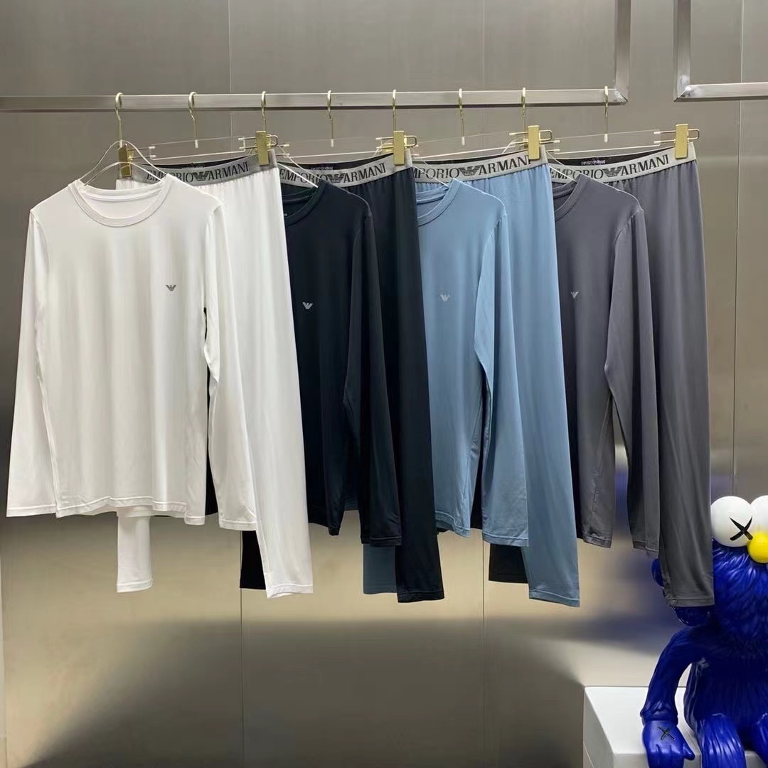 詳細な写真と価格については私に連絡してください。