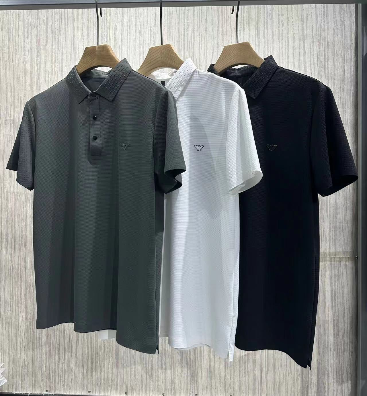 詳細な写真と価格については私に連絡してください。