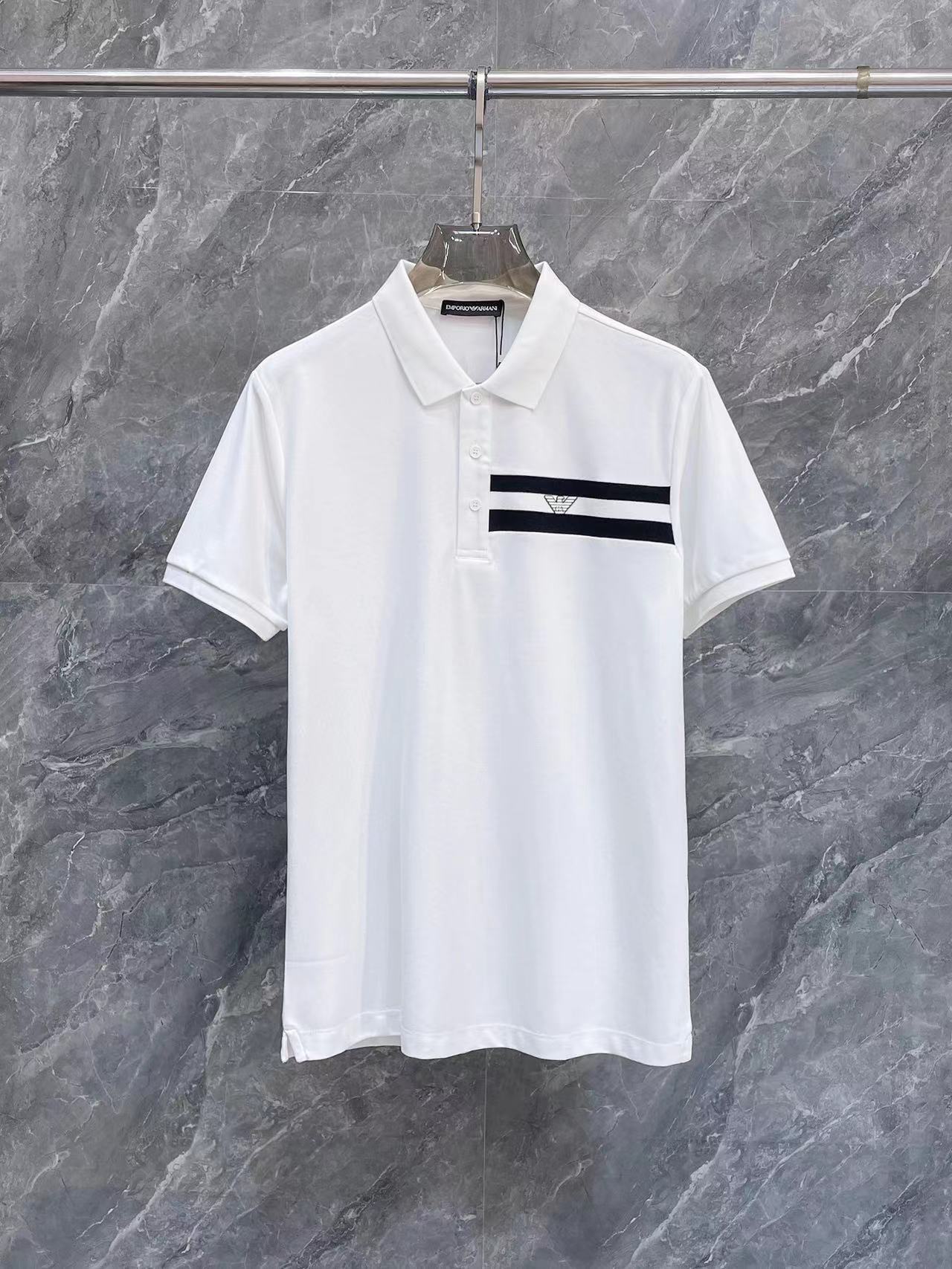 詳細な写真と価格については私に連絡してください。