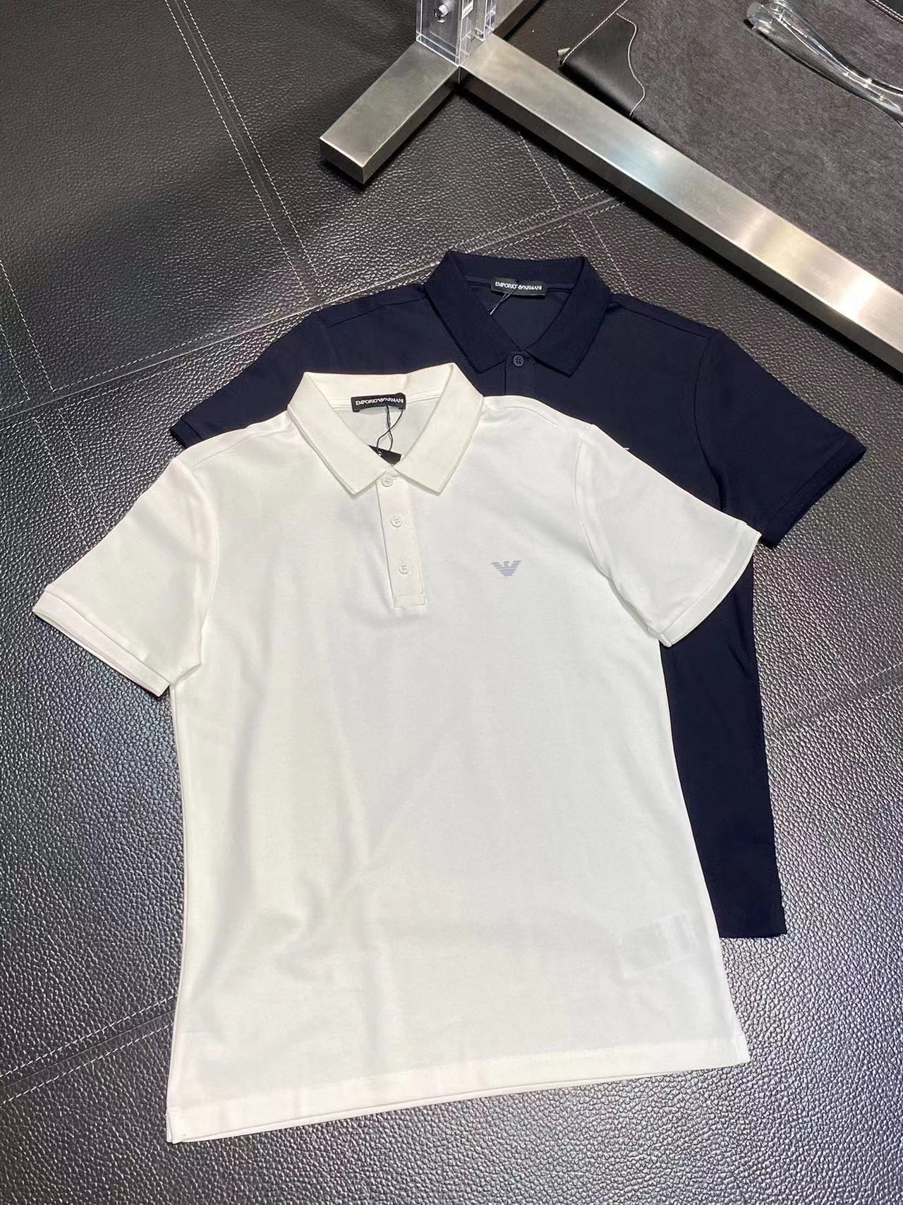 詳細な写真と価格については私に連絡してください。