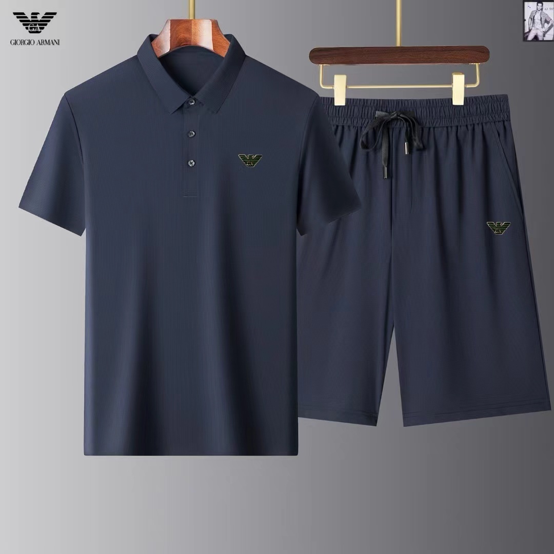 詳細な写真と価格については私に連絡してください。