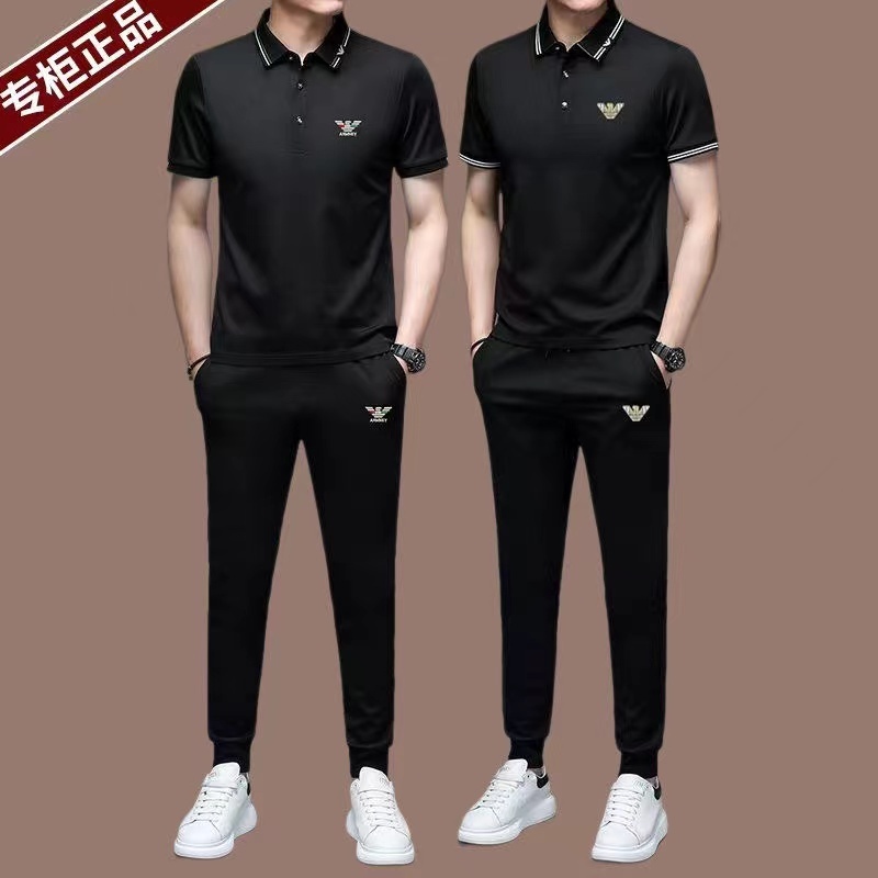 詳細な写真と価格については私に連絡してください。