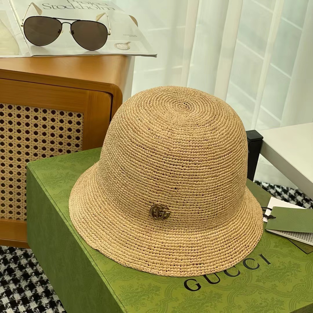 詳細な写真と価格については私に連絡してください。