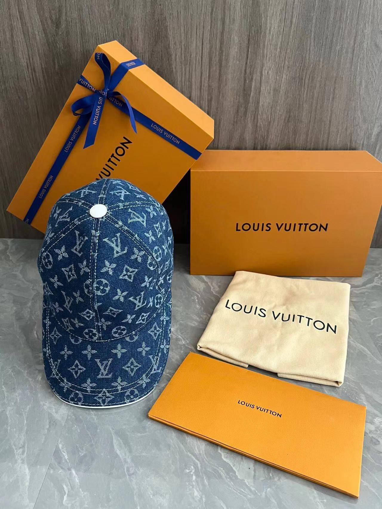 詳細な写真と価格については私に連絡してください。