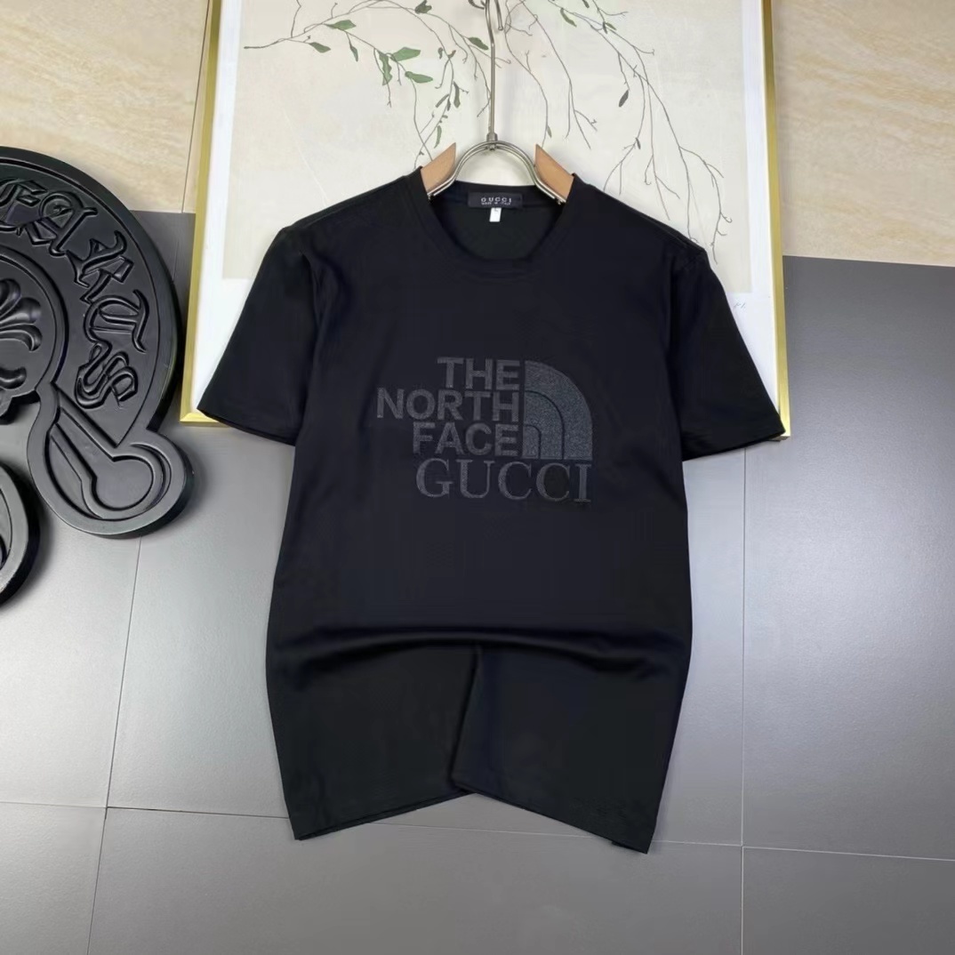 詳細な写真と価格については私に連絡してください。