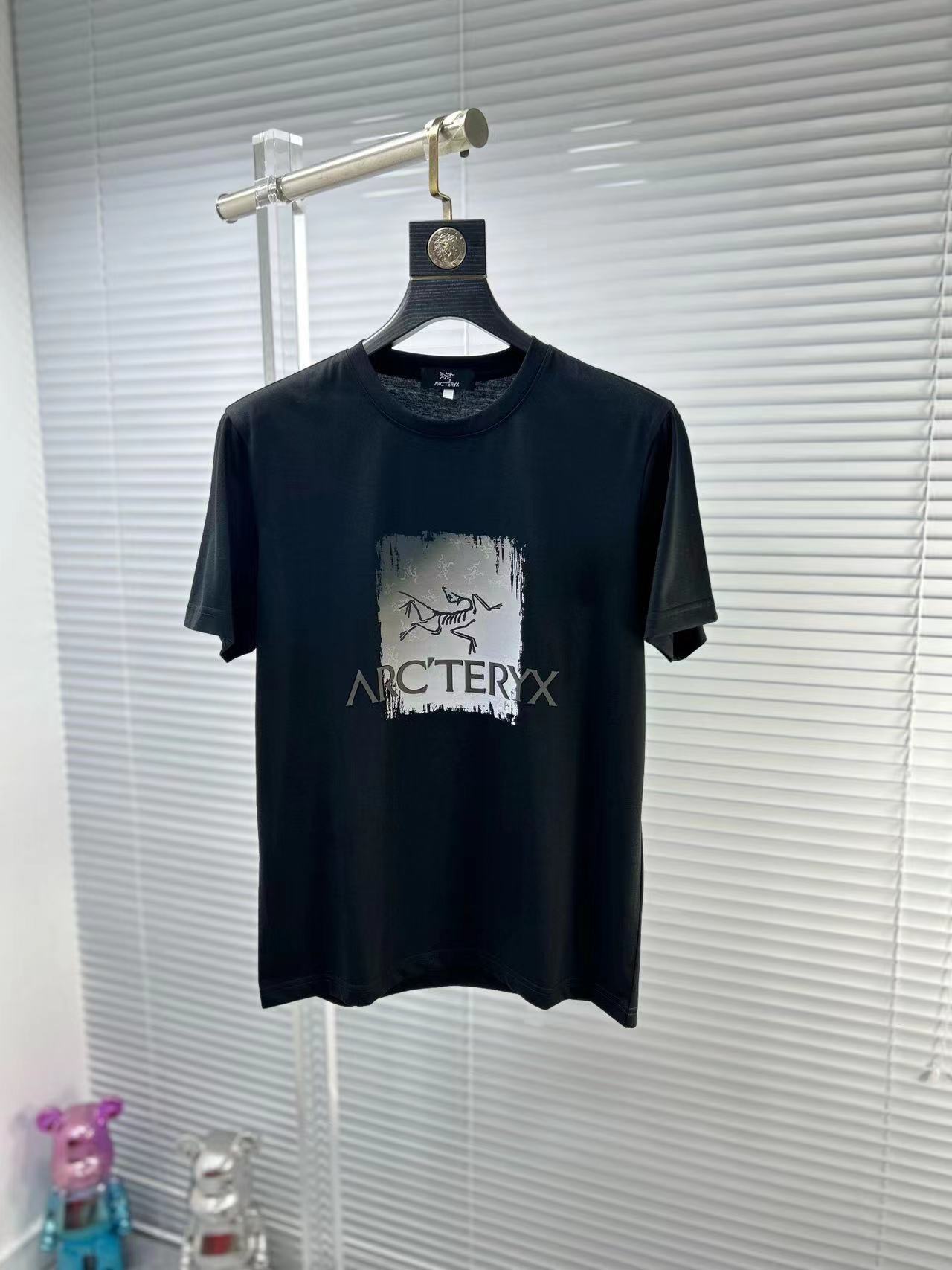 詳細な写真と価格については私に連絡してください。