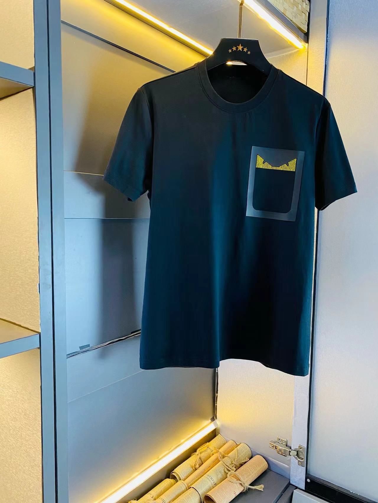 詳細な写真と価格については私に連絡してください。