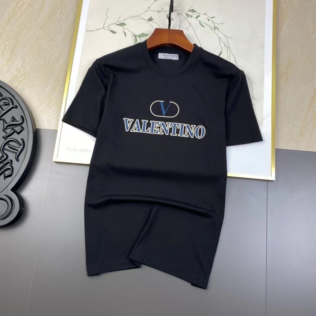 詳細な写真と価格については私に連絡してください。