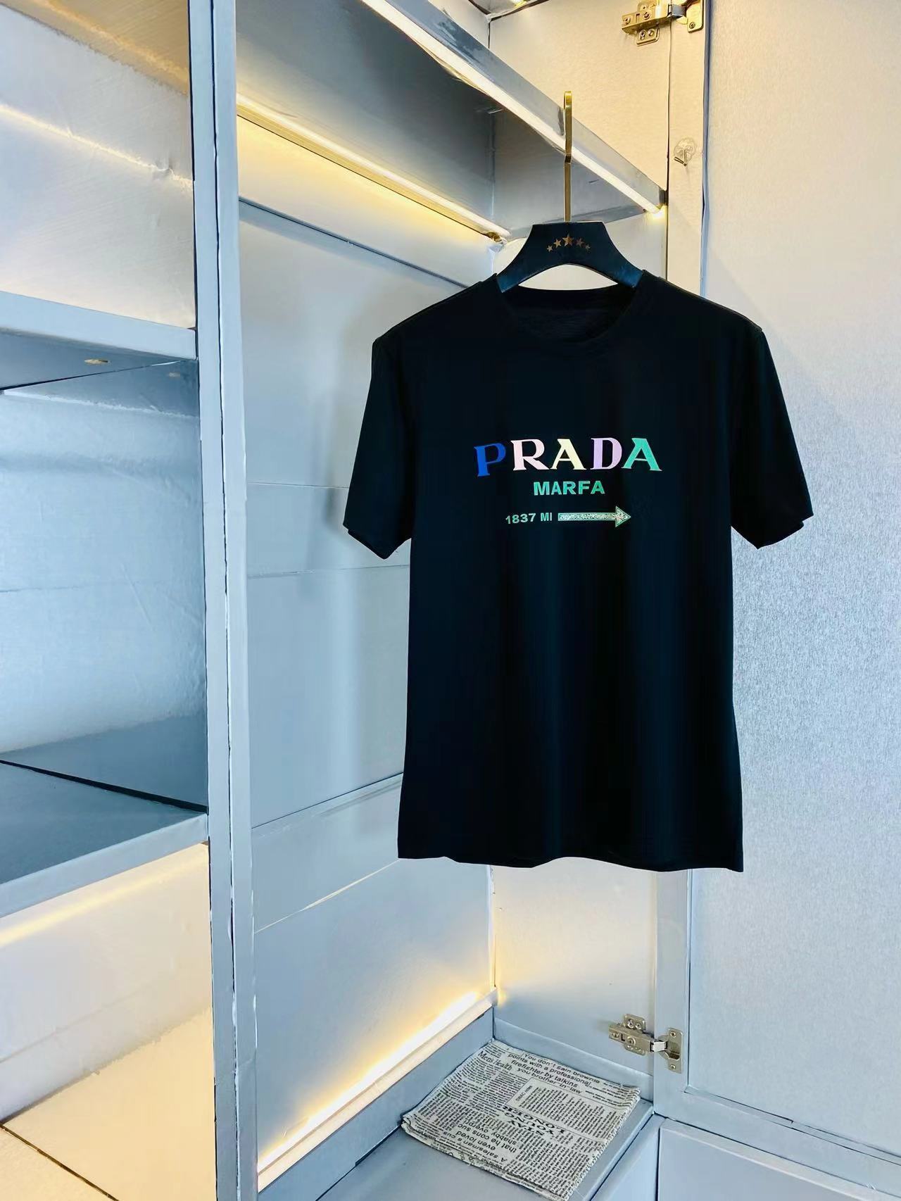 詳細な写真と価格については私に連絡してください。