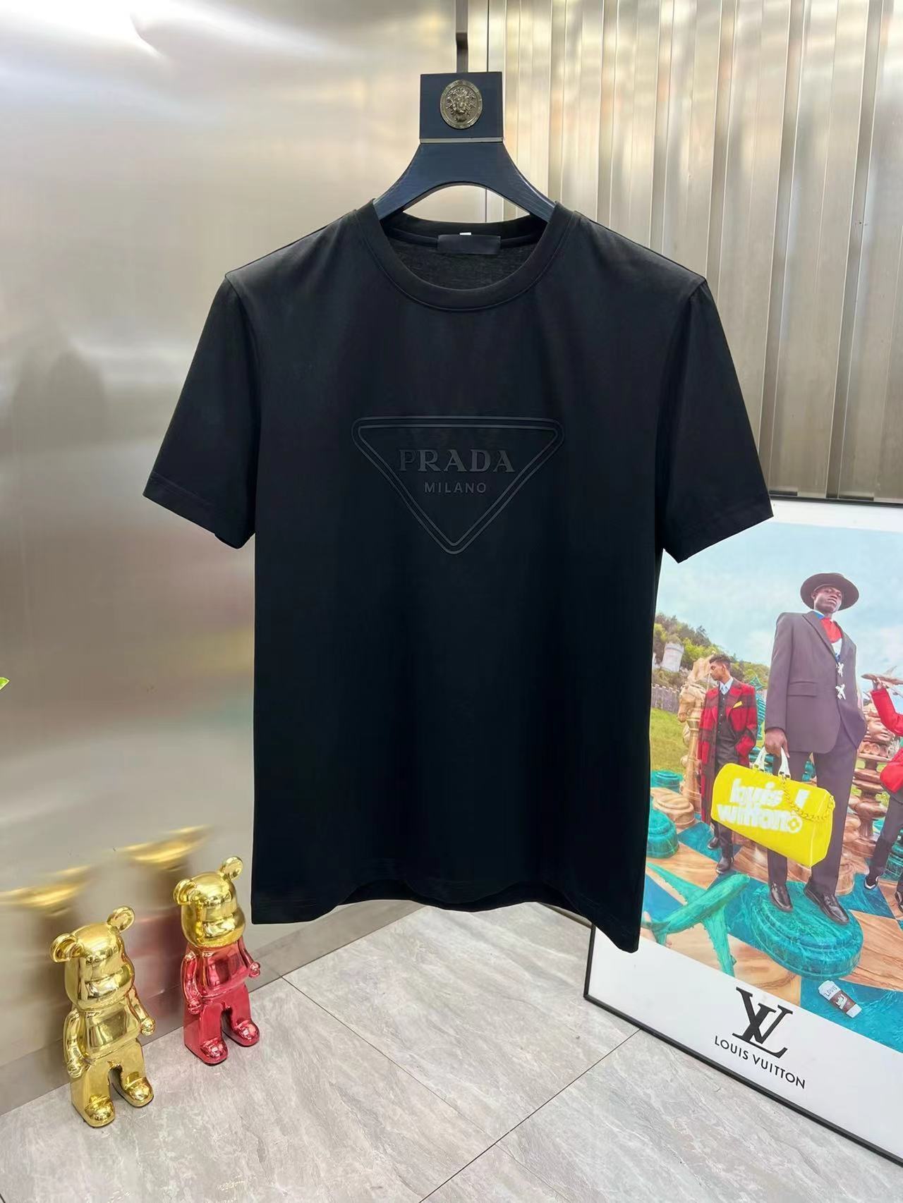 詳細な写真と価格については私に連絡してください。