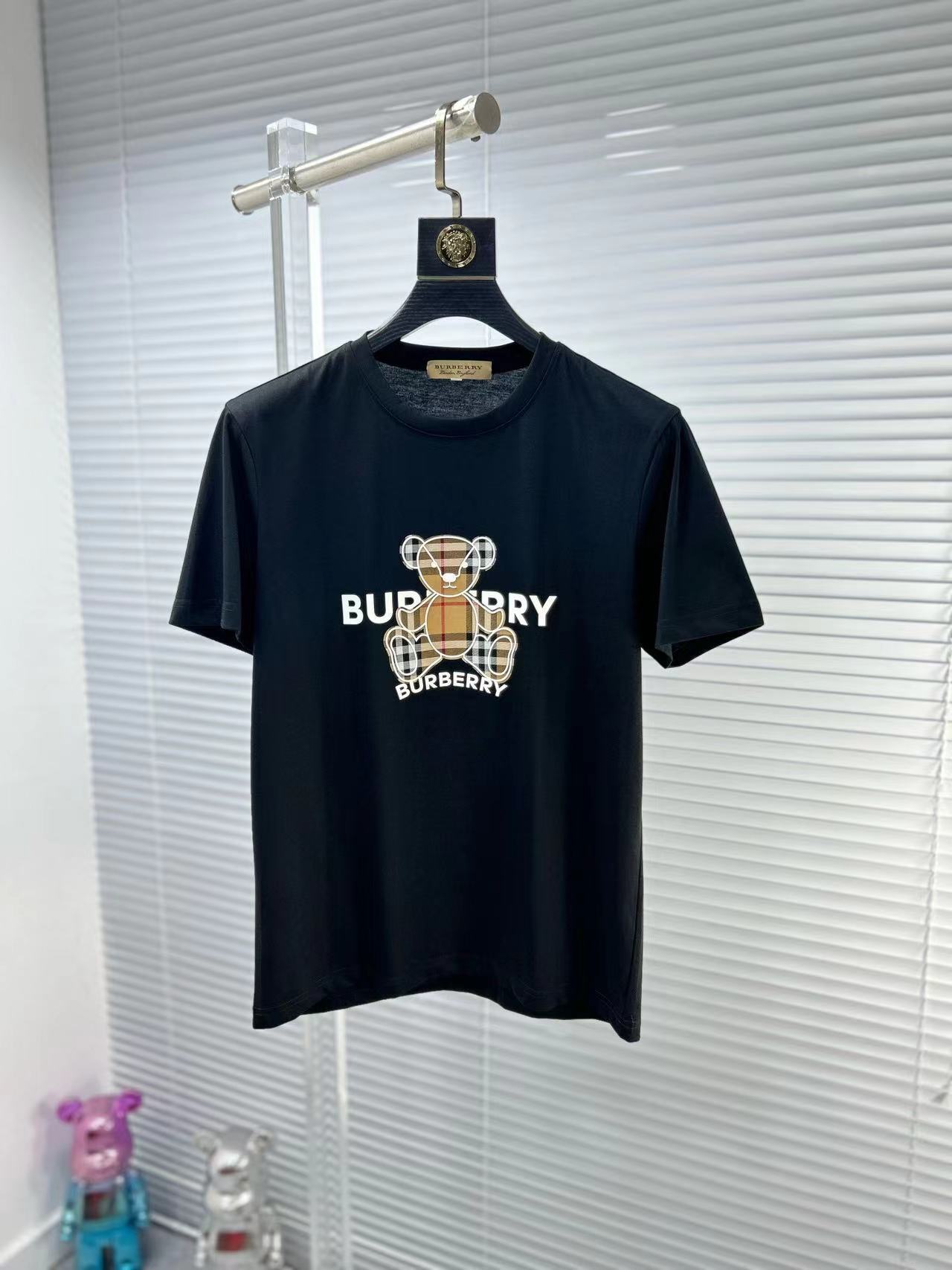 詳細な写真と価格については私に連絡してください。