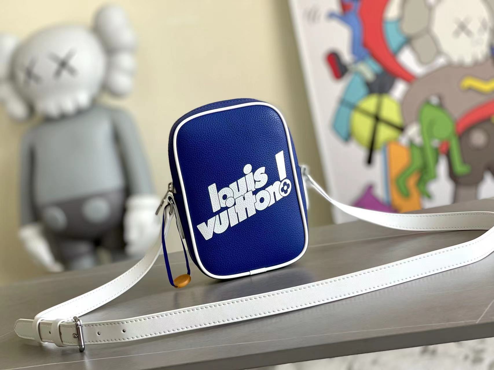 詳細な写真と価格については私に連絡してください