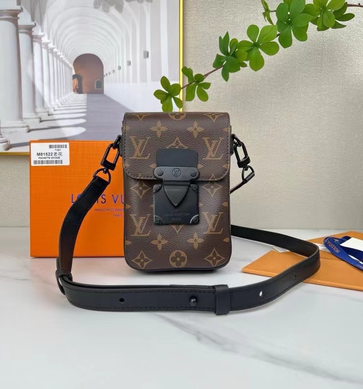 詳細な写真と価格については私に連絡してください