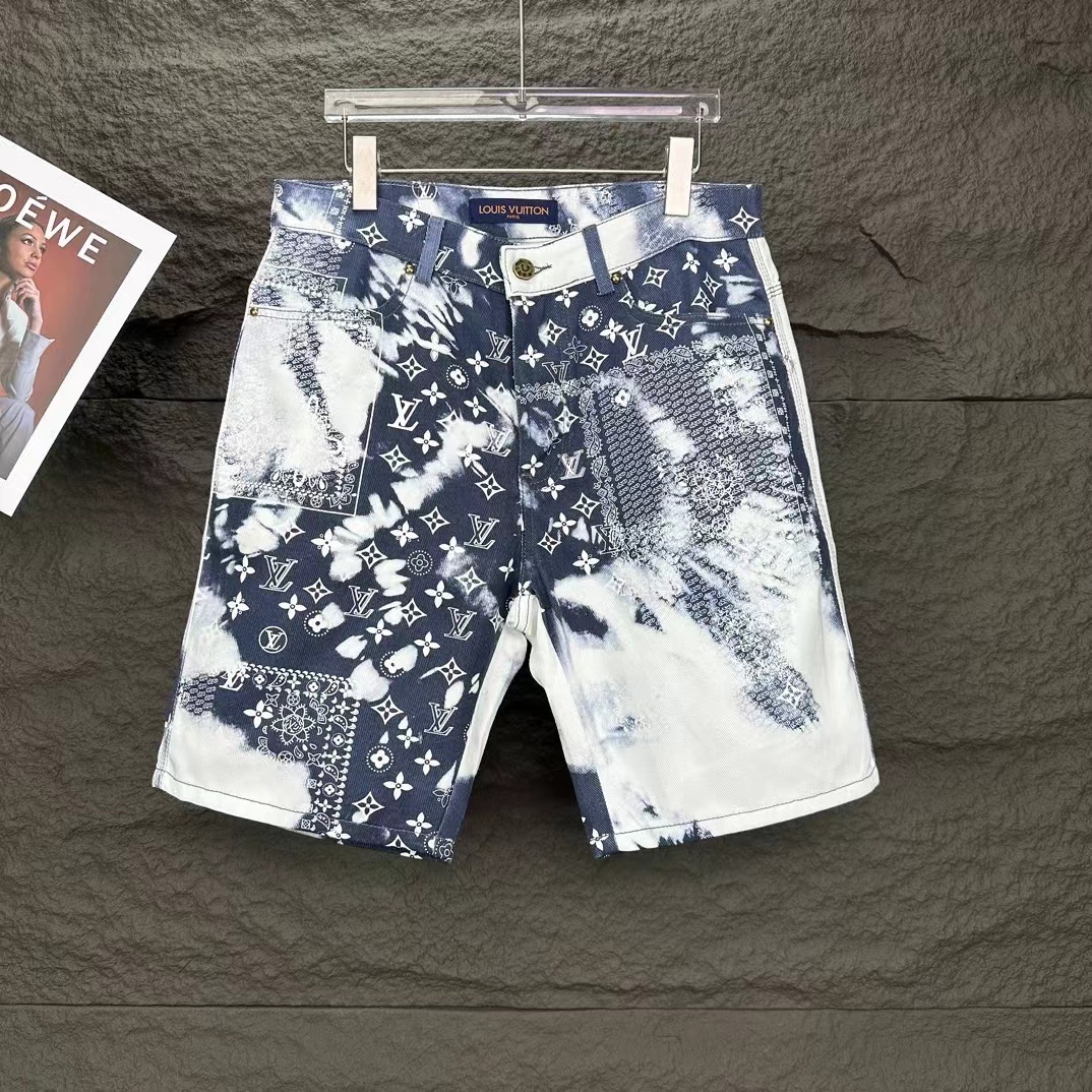 詳細な写真と価格については私に連絡してください。