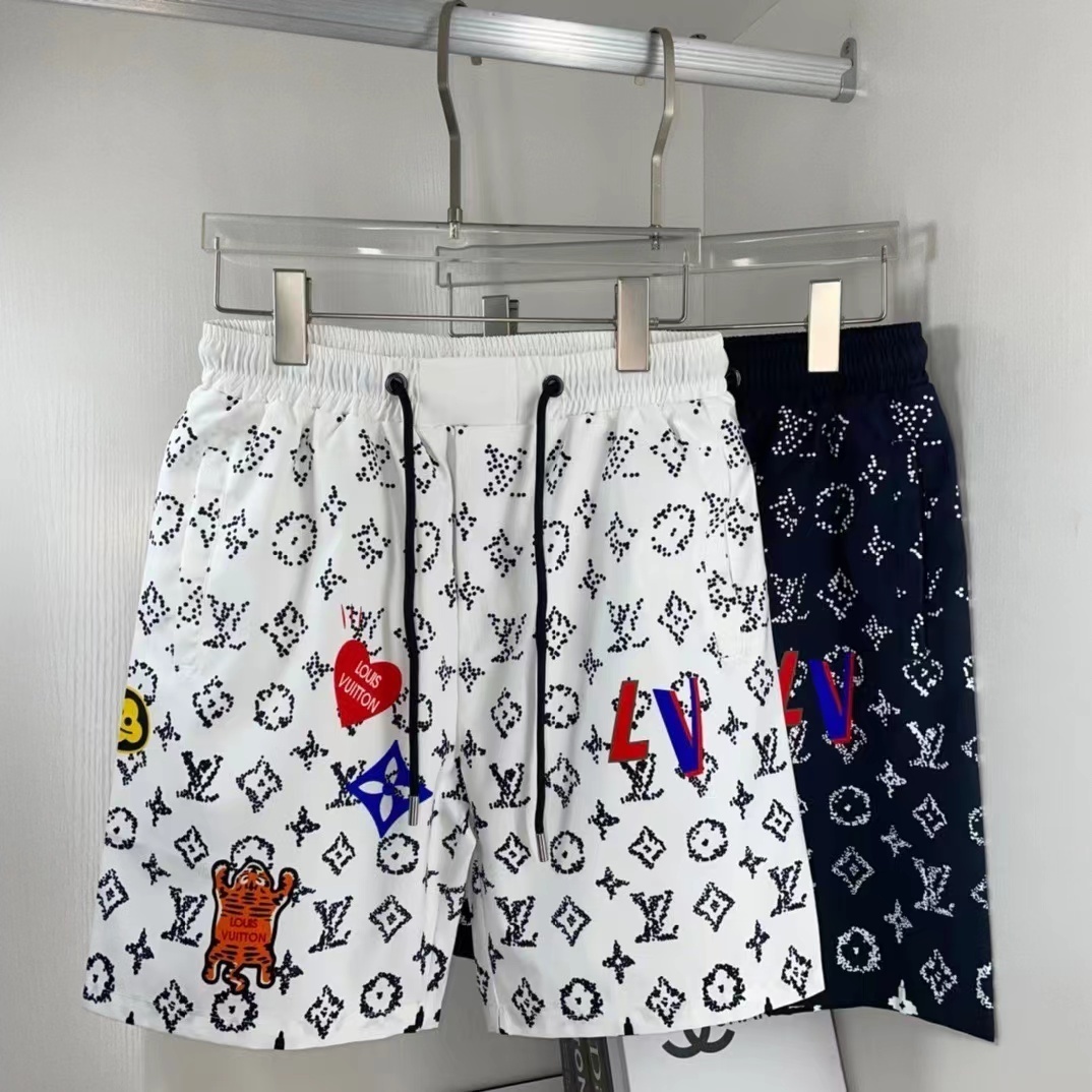 詳細な写真と価格については私に連絡してください。