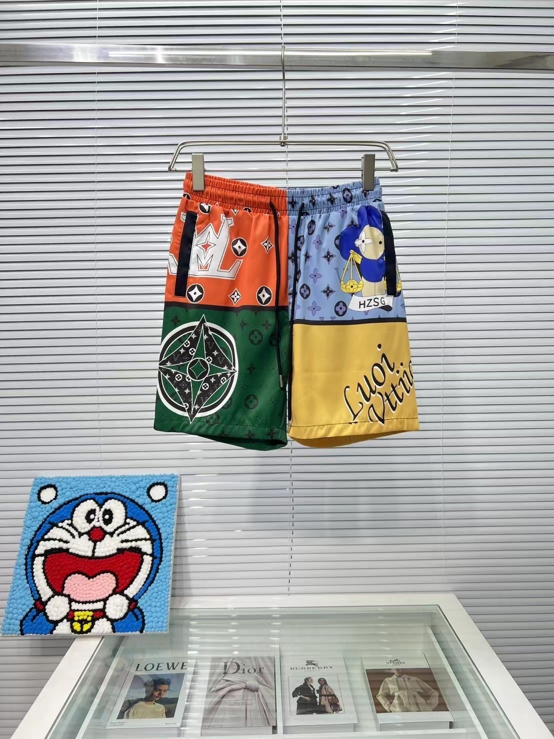 詳細な写真と価格については私に連絡してください。