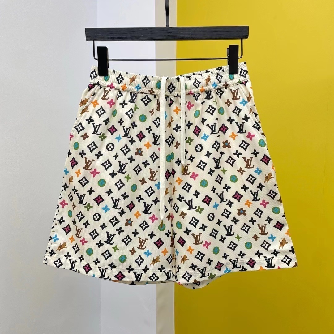 詳細な写真と価格については私に連絡してください。