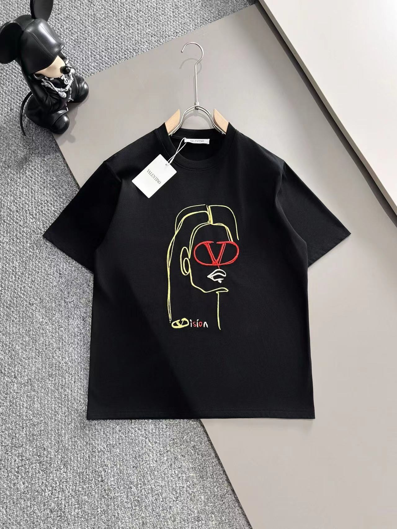 詳細な写真と価格については私に連絡してください。