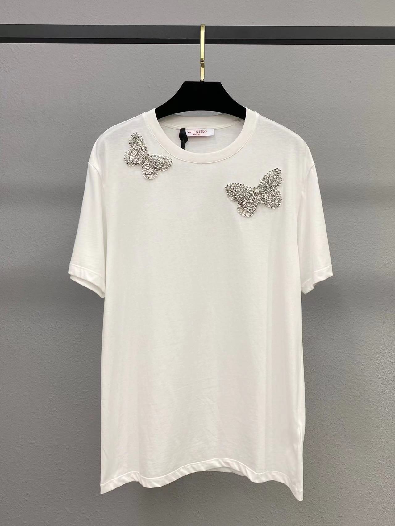 詳細な写真と価格については私に連絡してください。