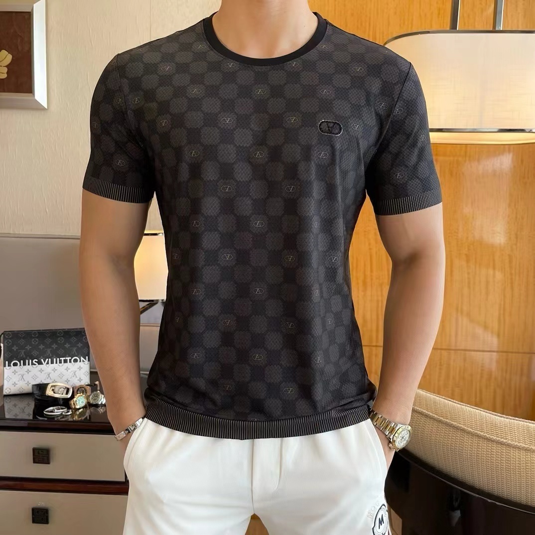 詳細な写真と価格については私に連絡してください。