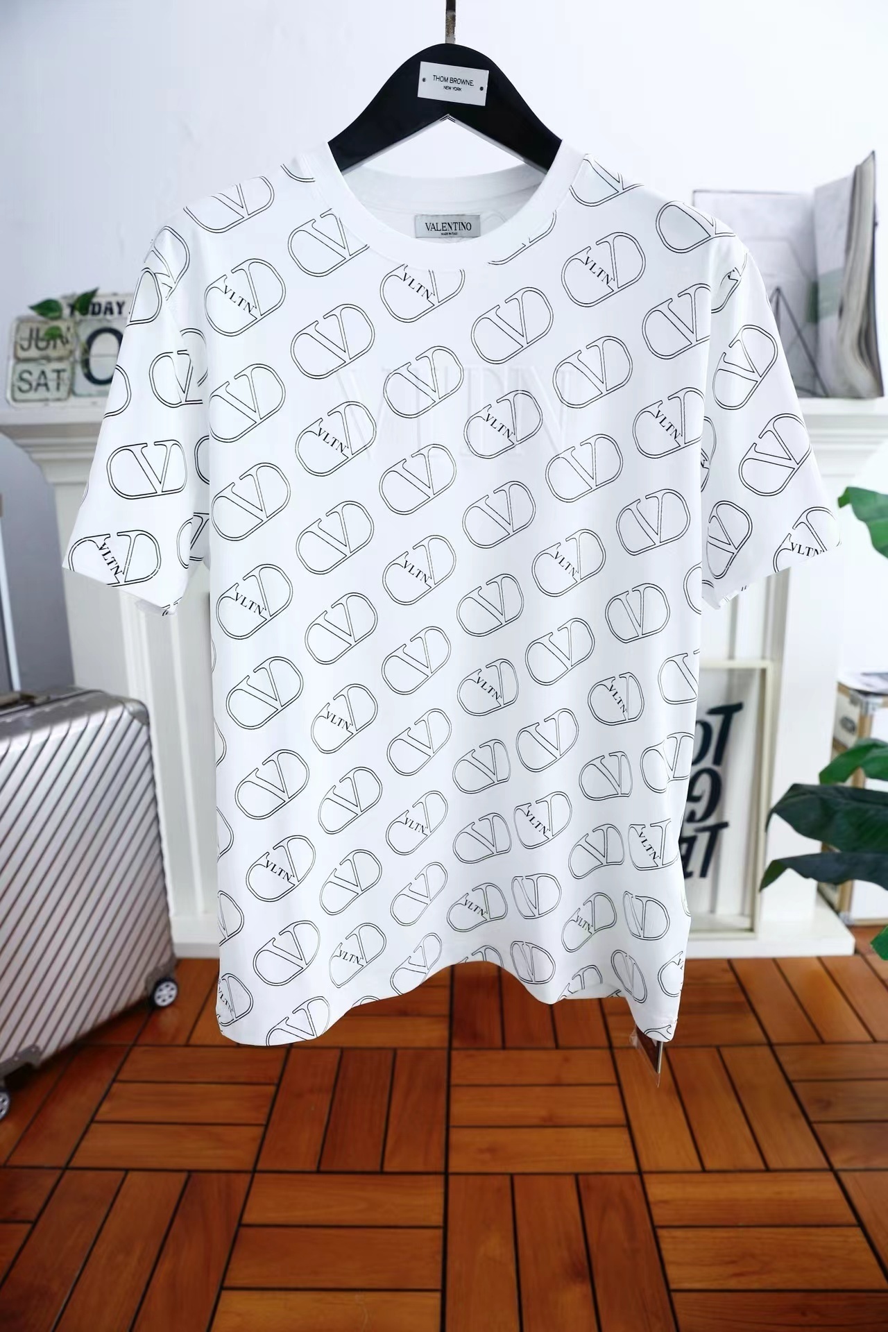 詳細な写真と価格については私に連絡してください。