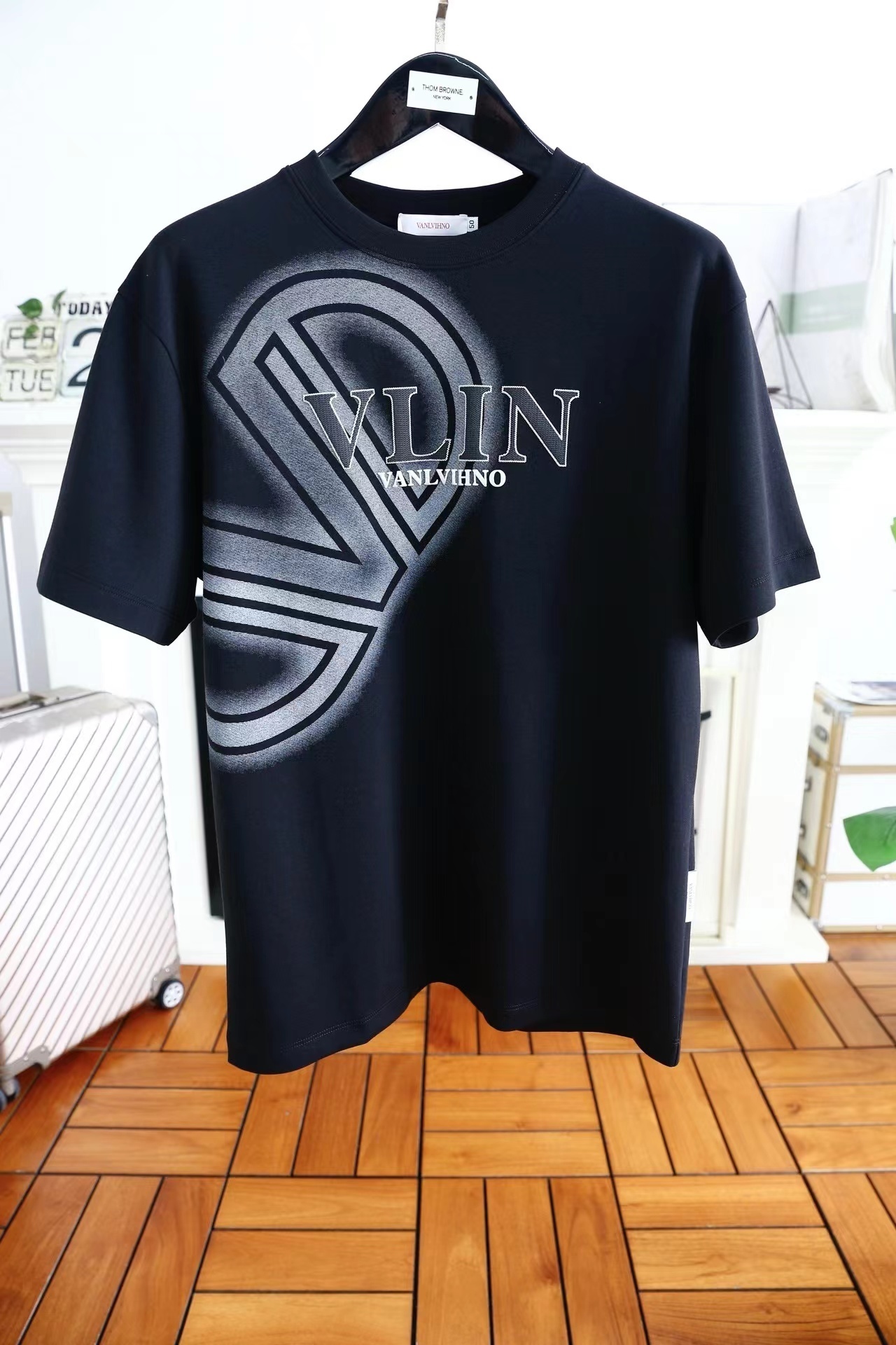 詳細な写真と価格については私に連絡してください。