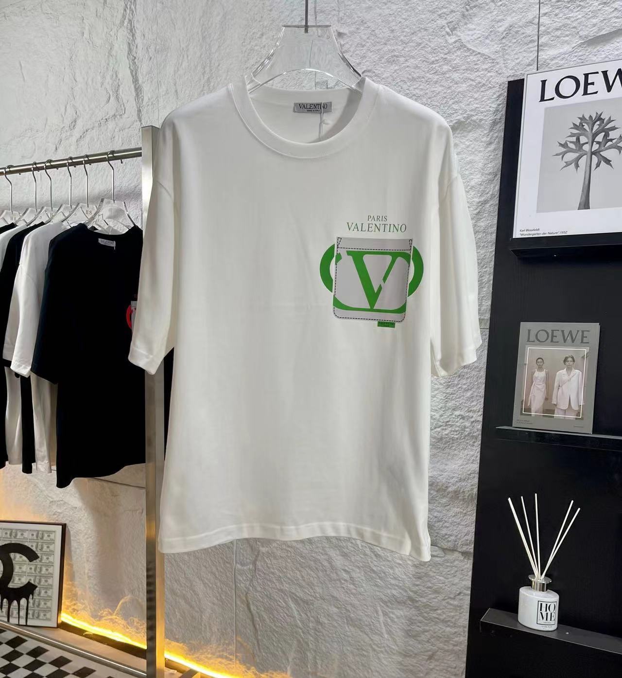 詳細な写真と価格については私に連絡してください。