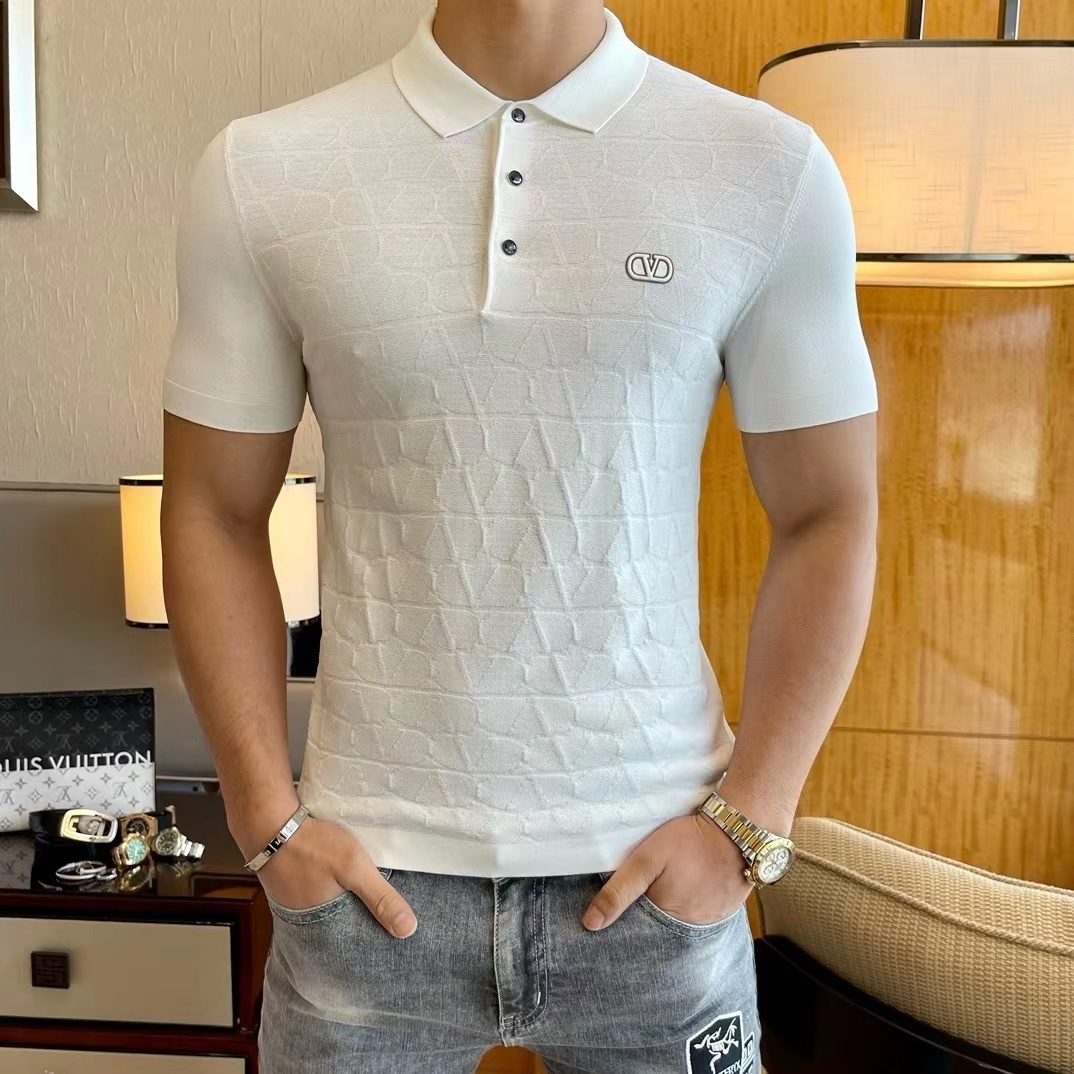 詳細な写真と価格については私に連絡してください。