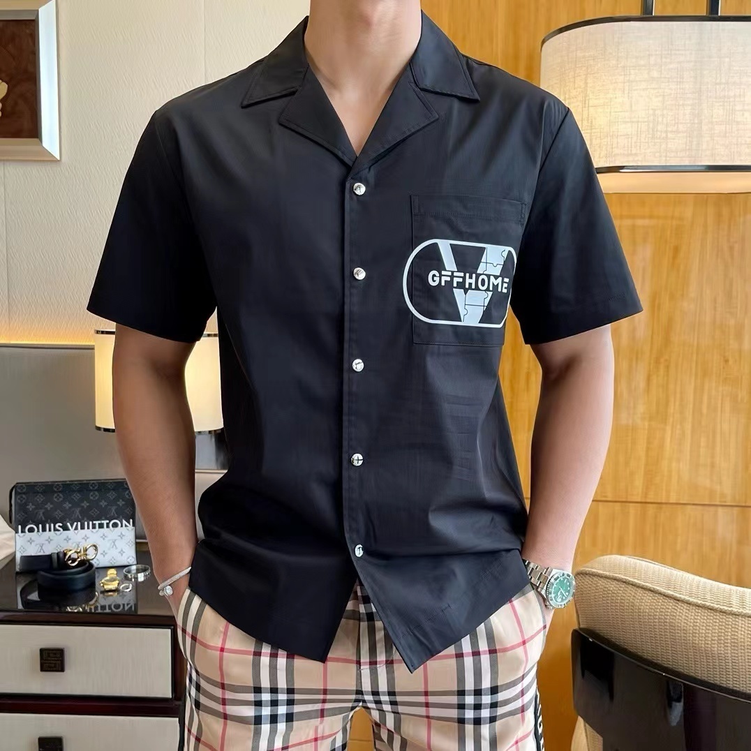 詳細な写真と価格については私に連絡してください。