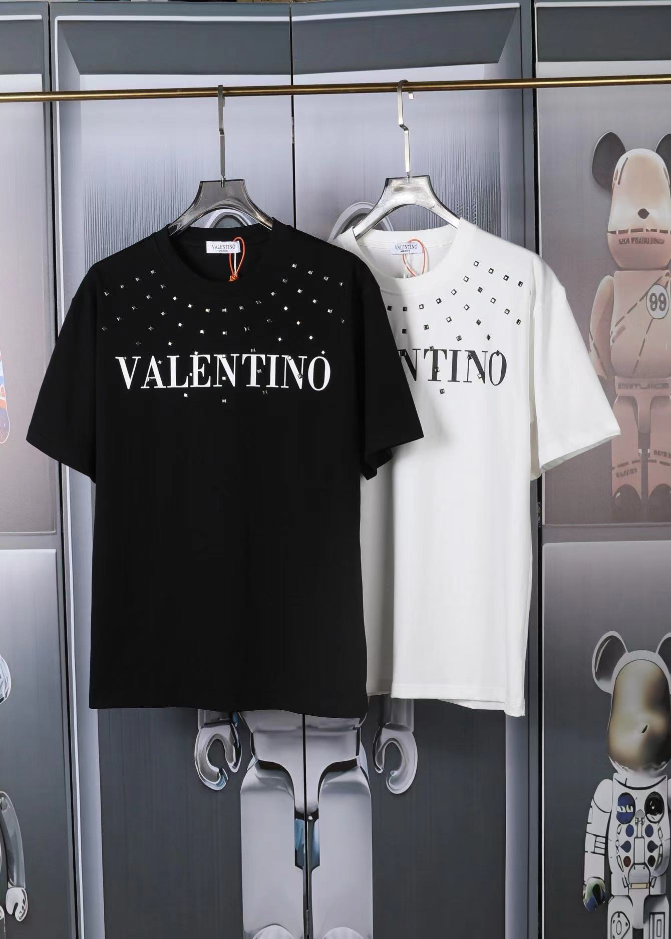 詳細な写真と価格については私に連絡してください。