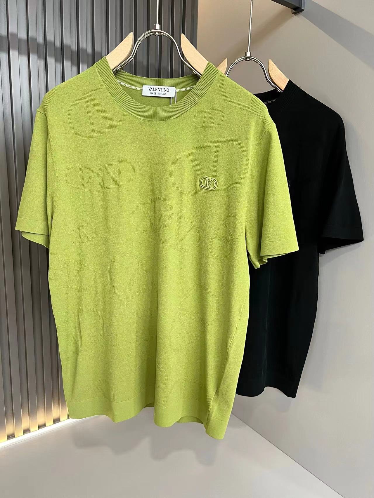 詳細な写真と価格については私に連絡してください。