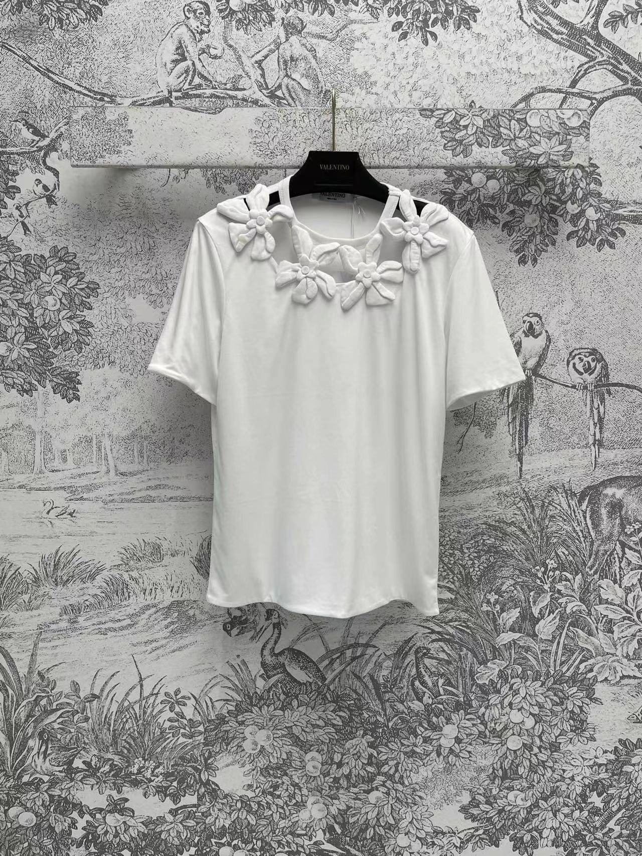 詳細な写真と価格については私に連絡してください。