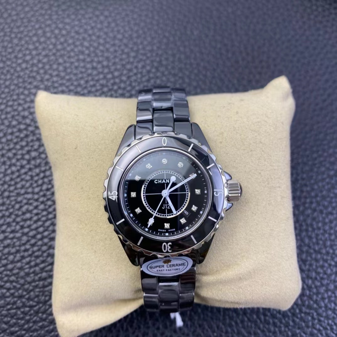 詳細な写真と価格については私に連絡してください。