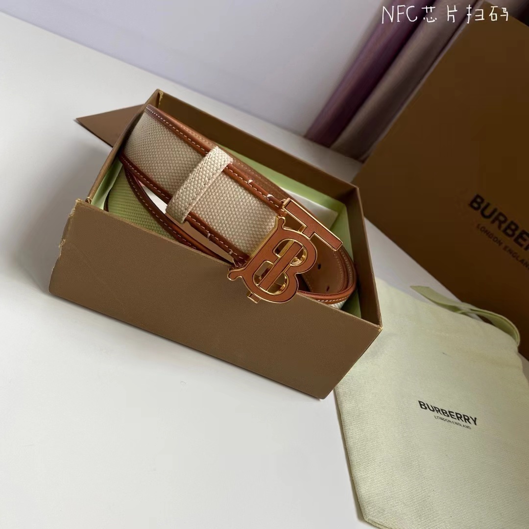 詳細な写真と価格については私に連絡してください。