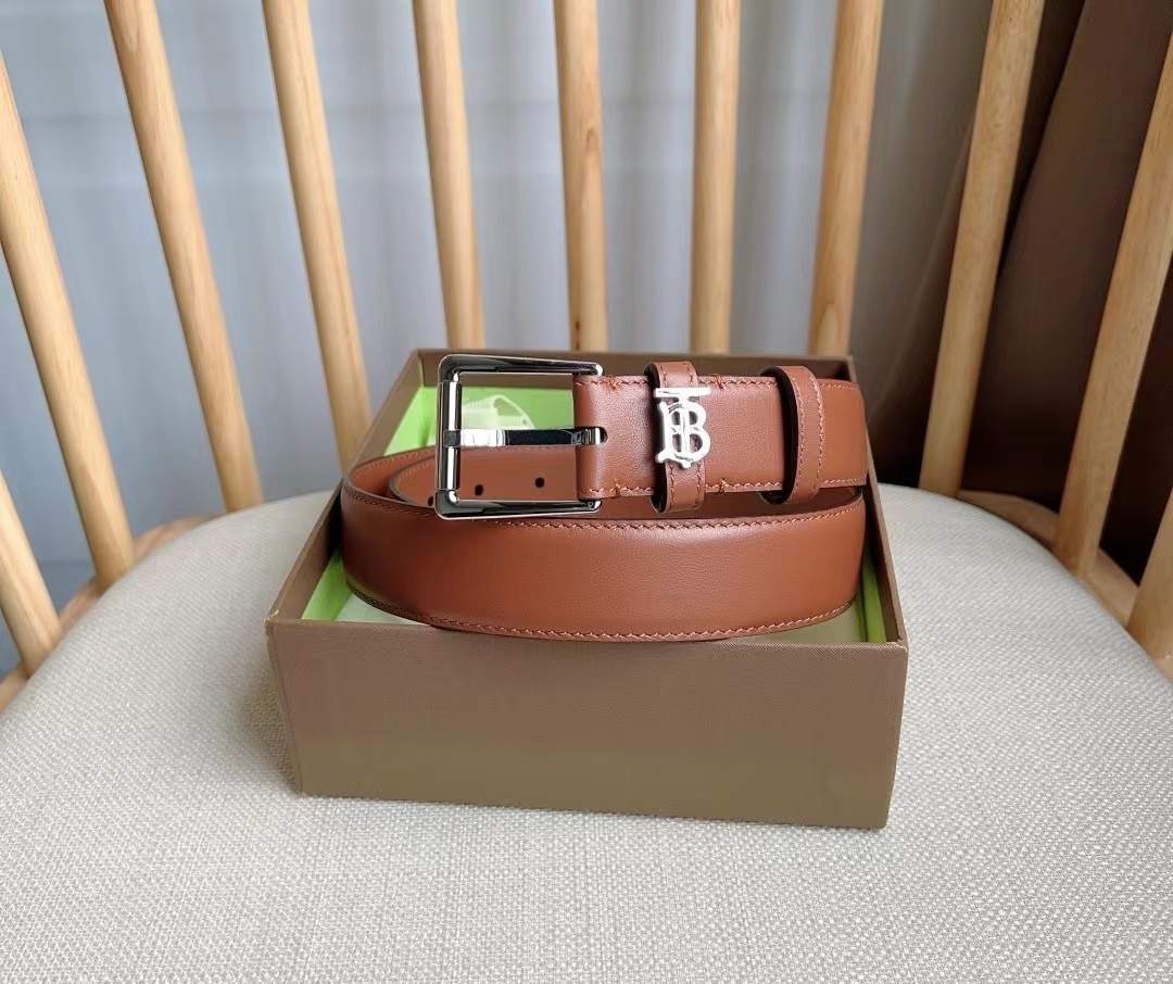 詳細な写真と価格については私に連絡してください。