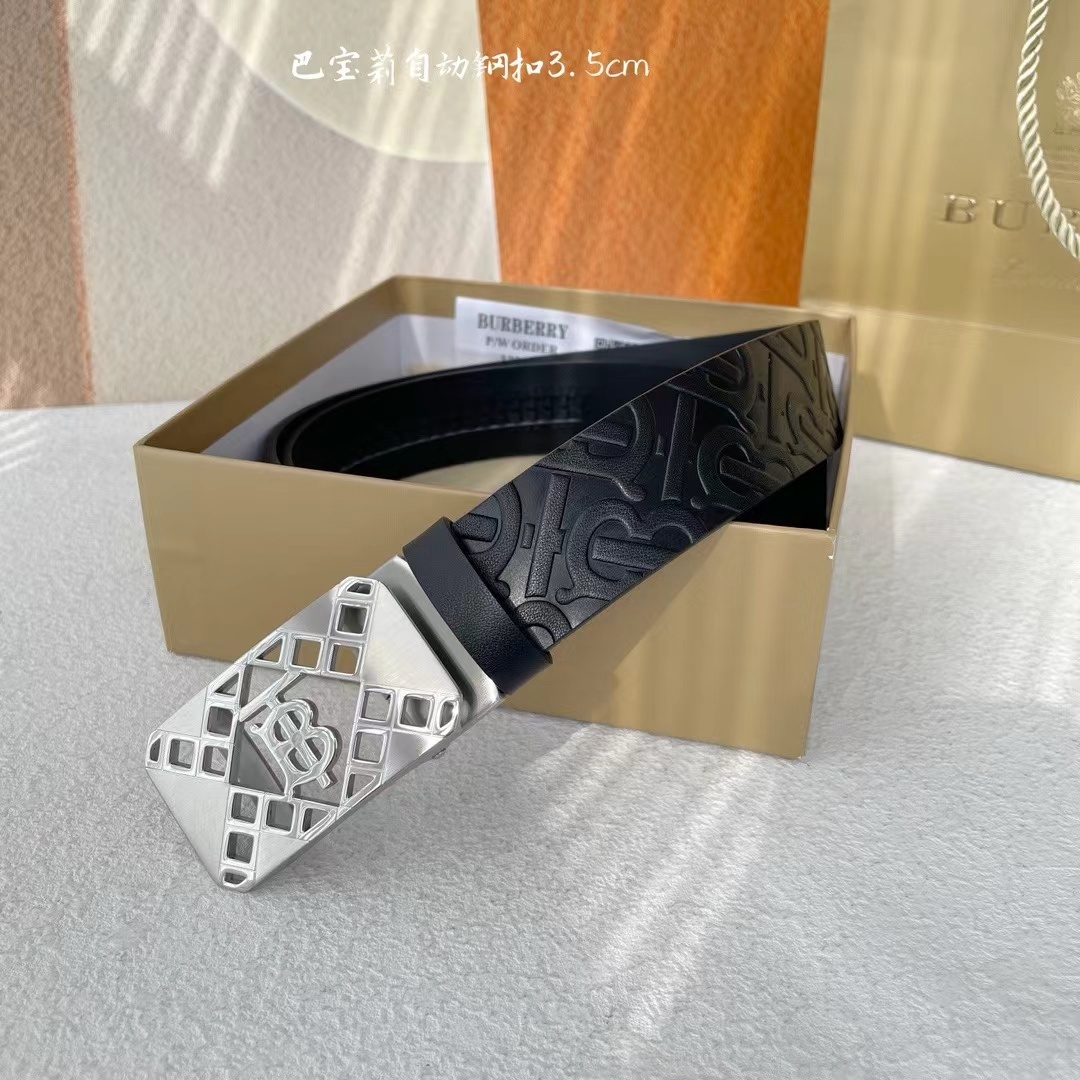 詳細な写真と価格については私に連絡してください。