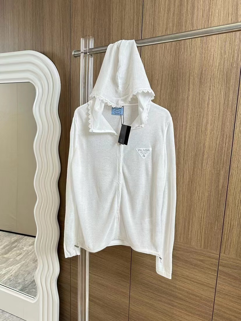 詳細な写真と価格については私に連絡してください。