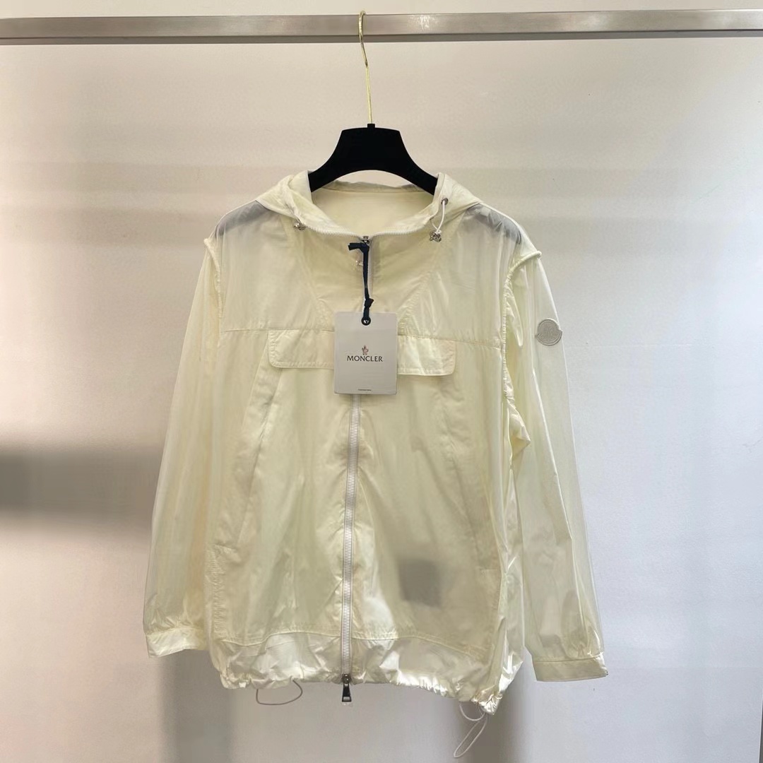 詳細な写真と価格については私に連絡してください。