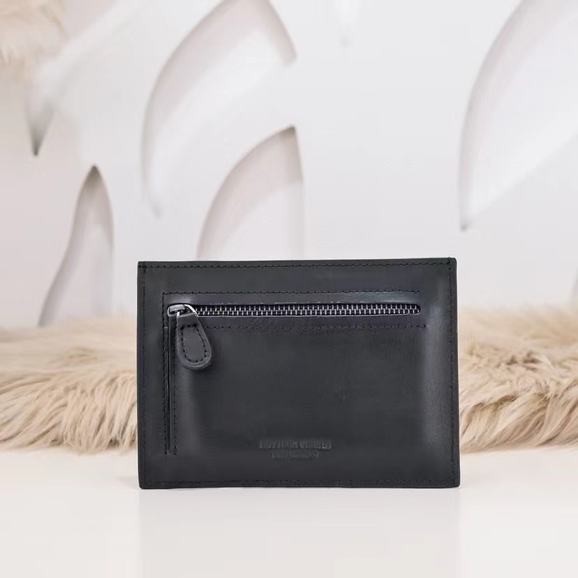 詳細な写真と価格については私に連絡してください。