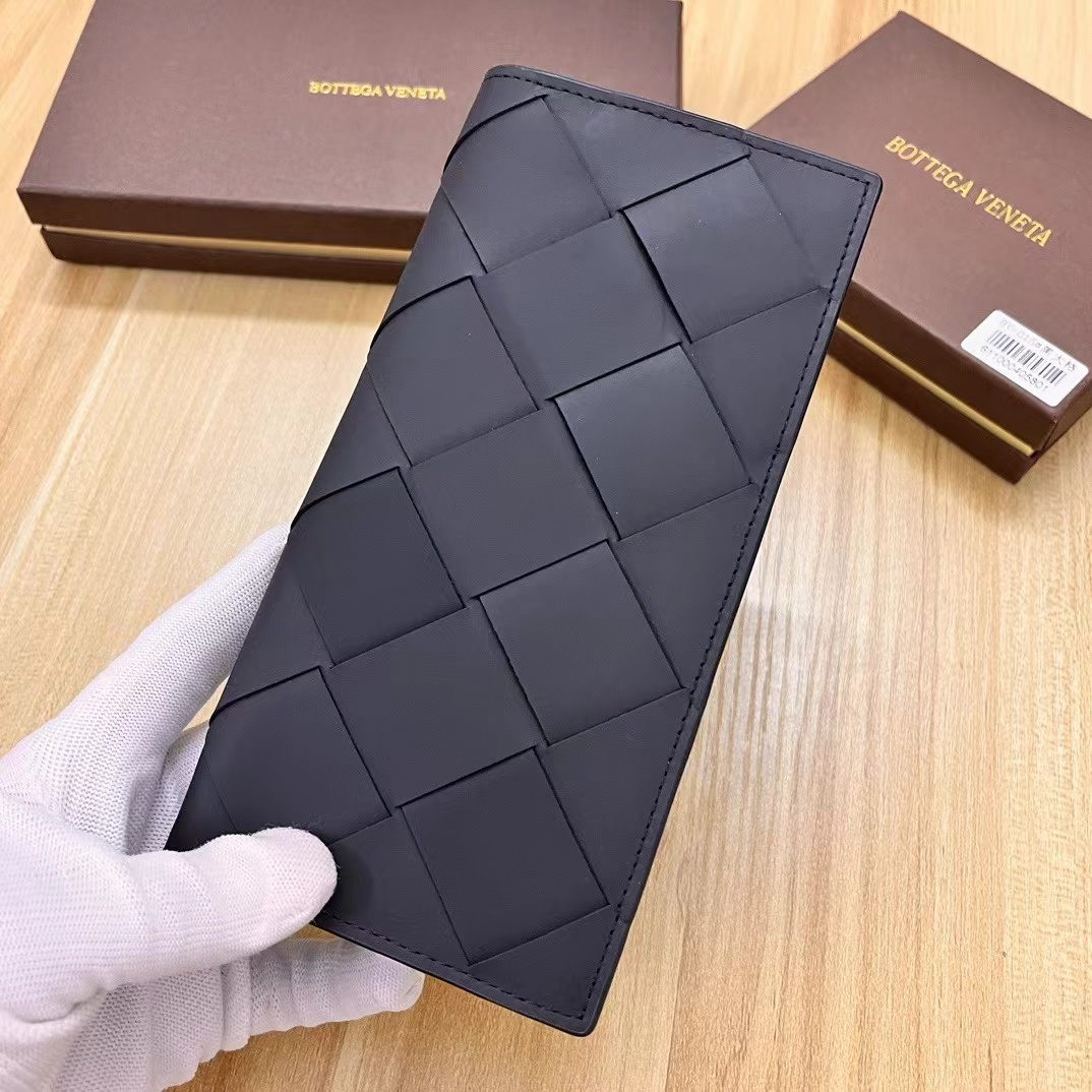 詳細な写真と価格については私に連絡してください。