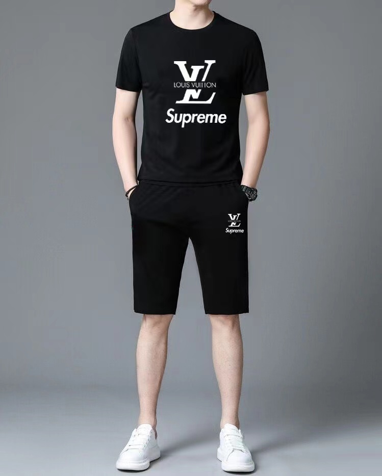 詳細な写真と価格については私に連絡してください