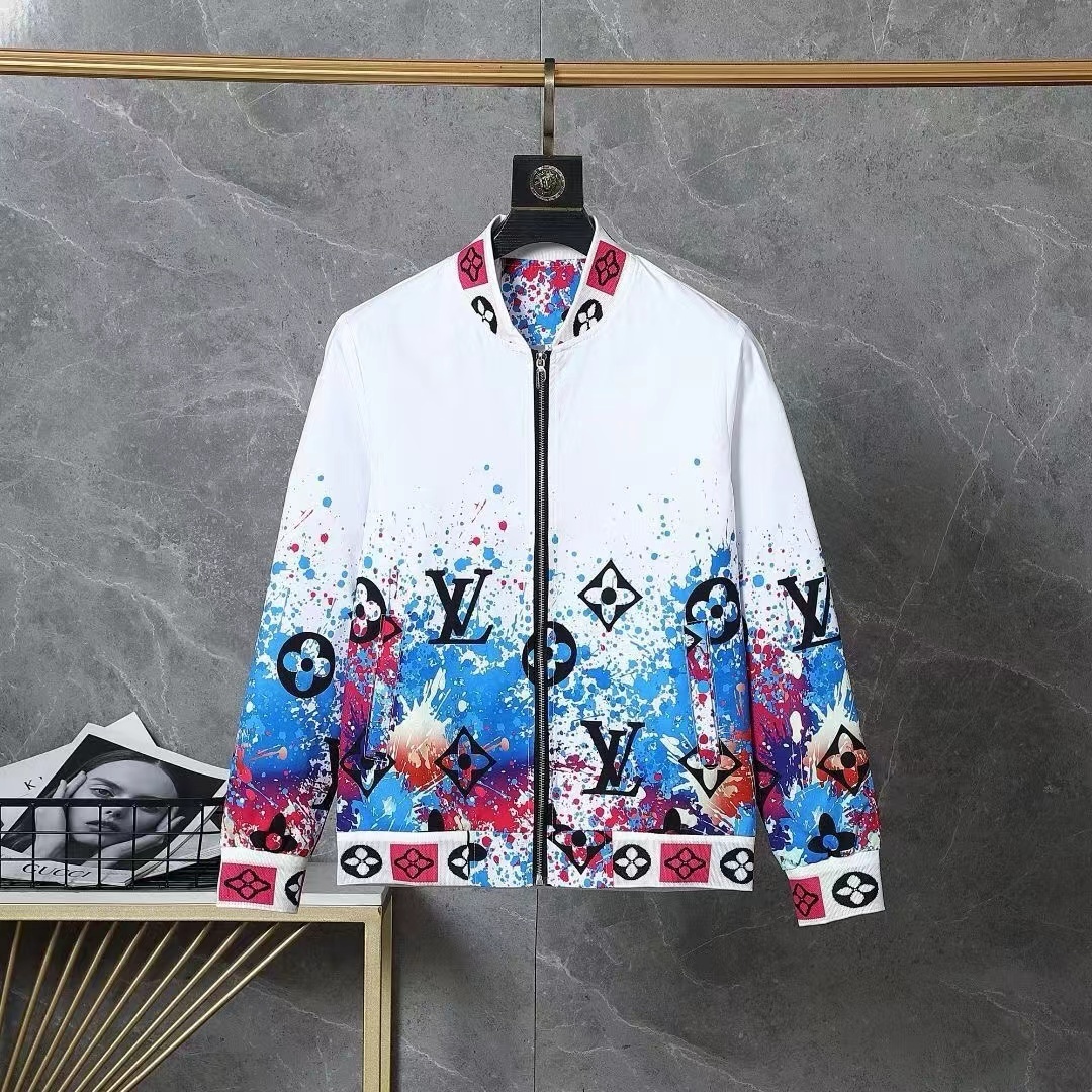 詳細な写真と価格については私に連絡してください