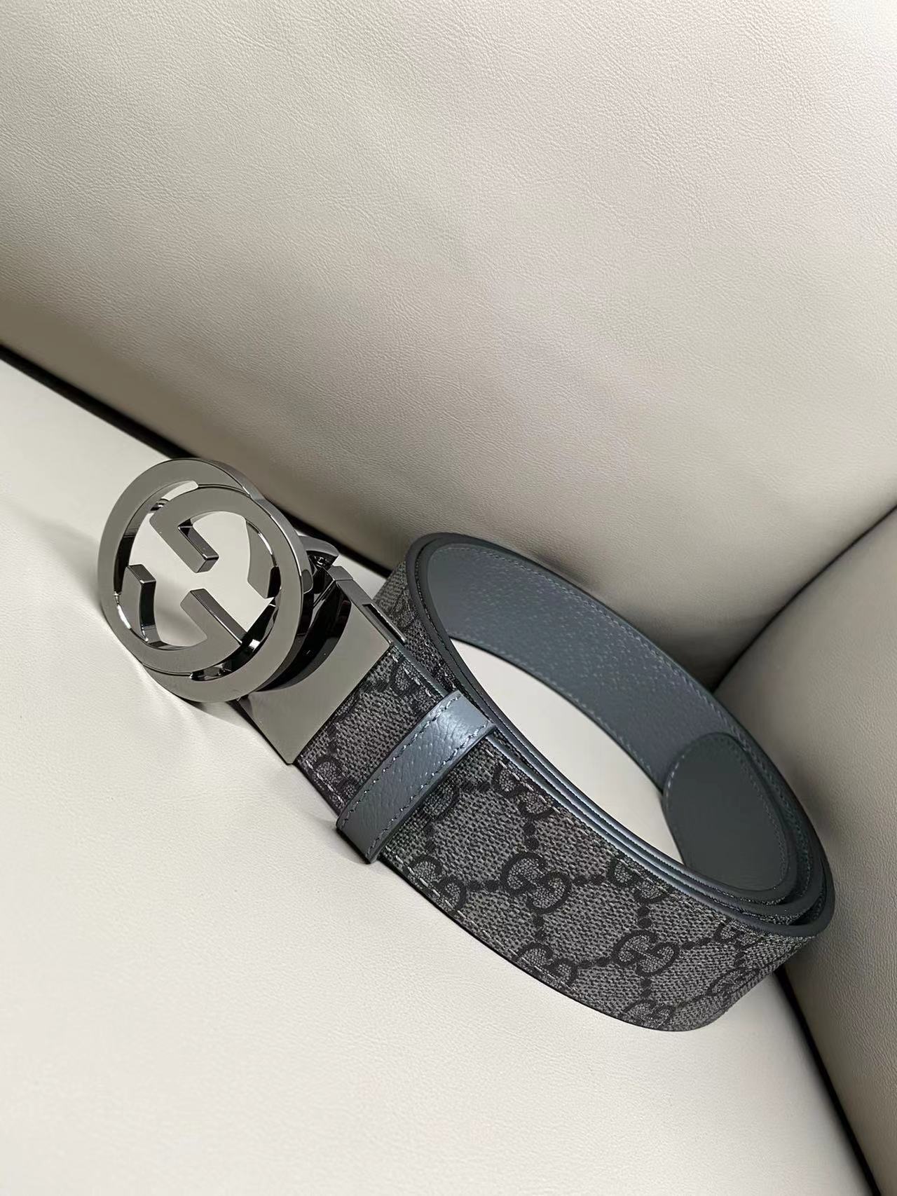 詳細な写真と価格については私に連絡してください。