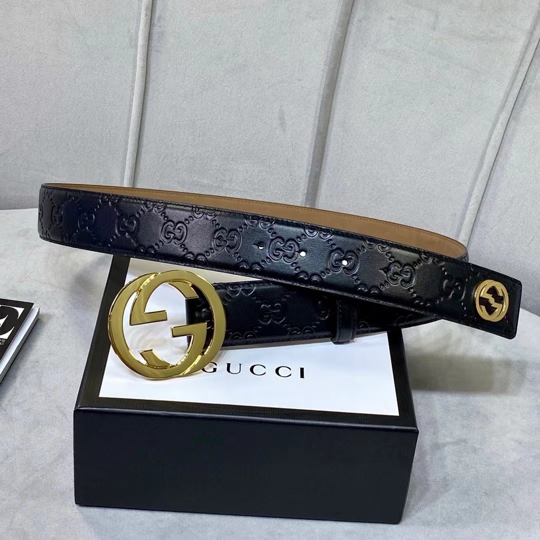 詳細な写真と価格については私に連絡してください。