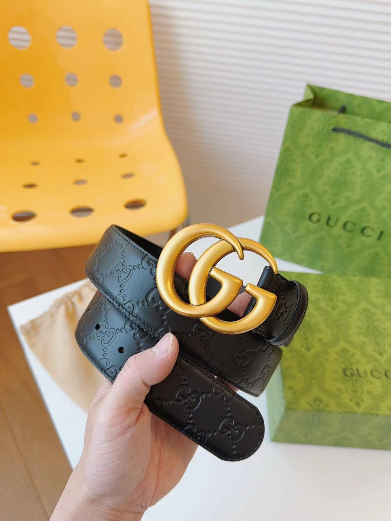 詳細な写真と価格については私に連絡してください。