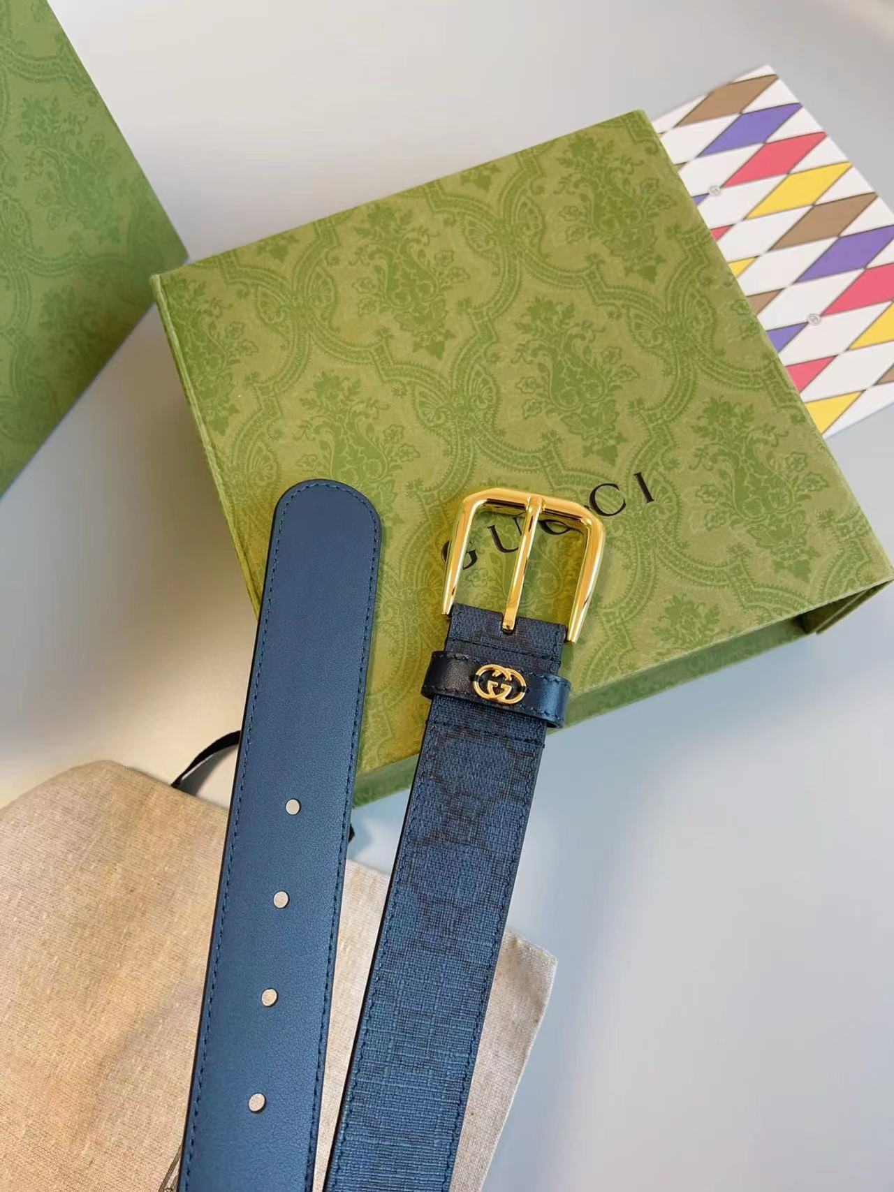 詳細な写真と価格については私に連絡してください。