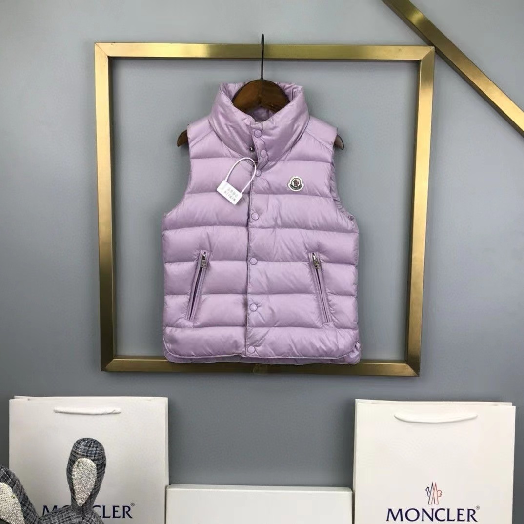 詳細な写真と価格については私に連絡してください。